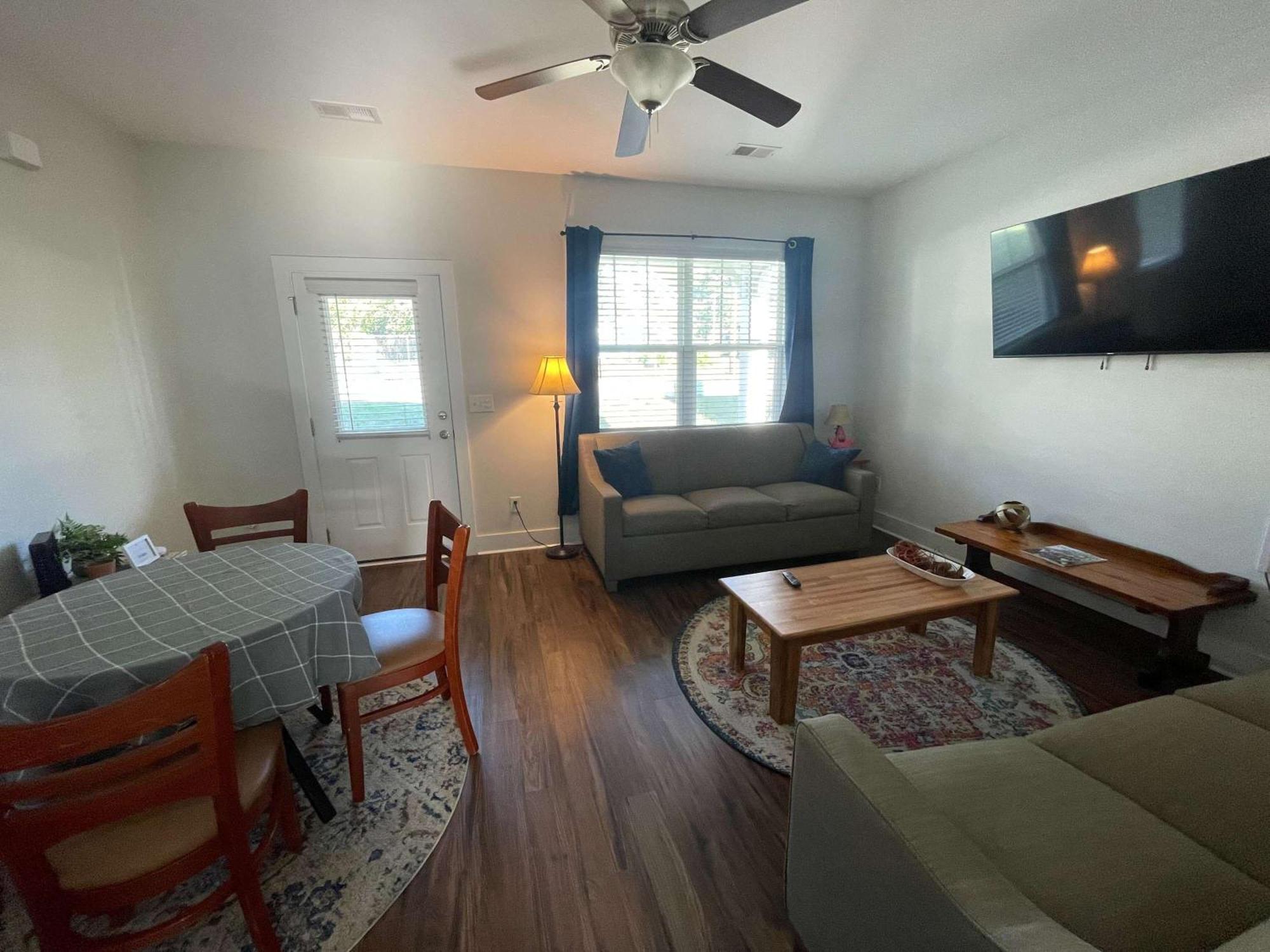 The Capital Cottage New Home Near Usc & Bases Columbia Exterior photo